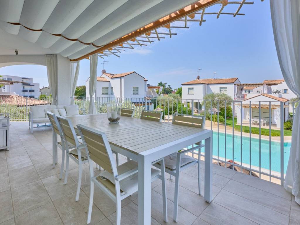 appartamento in vendita a Jesolo in zona Lido