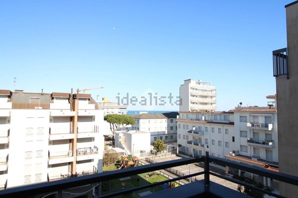 appartamento in vendita a Jesolo in zona Lido