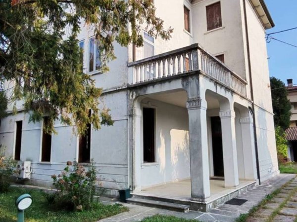 casa indipendente in vendita a Jesolo