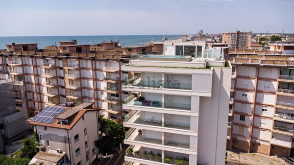 appartamento in vendita a Jesolo in zona Lido