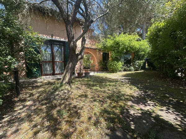 casa indipendente in vendita a Jesolo