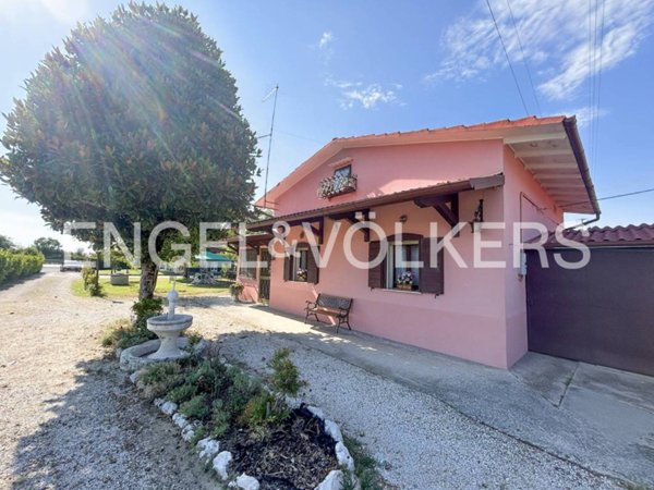casa indipendente in vendita a Jesolo in zona Cason Fornaci