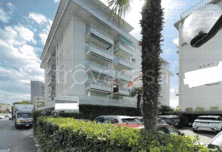 appartamento in vendita a Jesolo in zona Lido