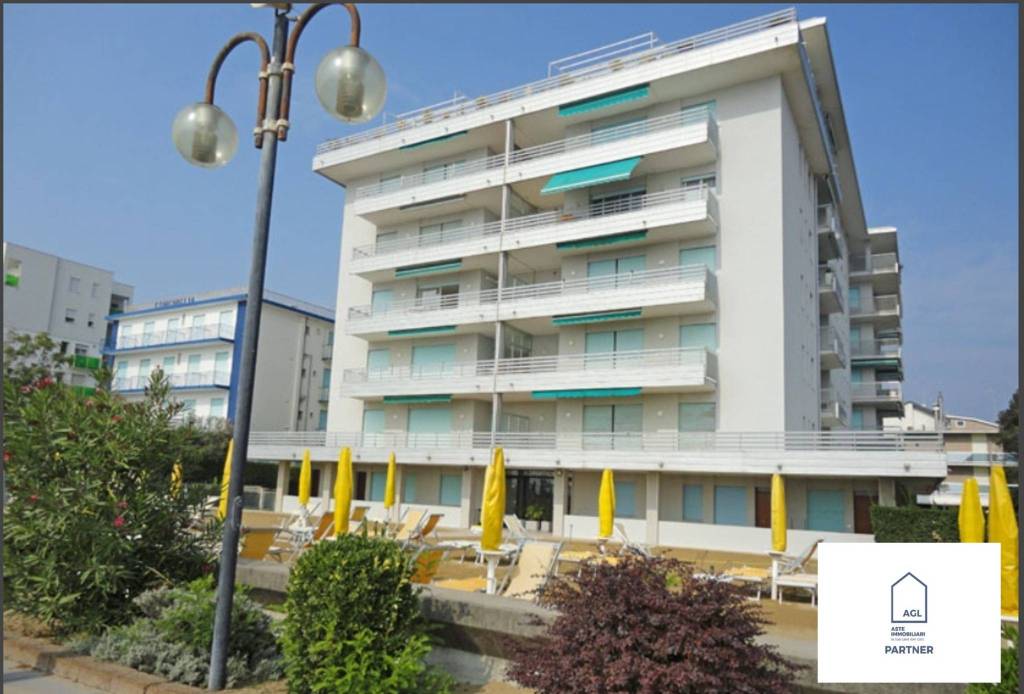 appartamento in vendita a Jesolo in zona Lido
