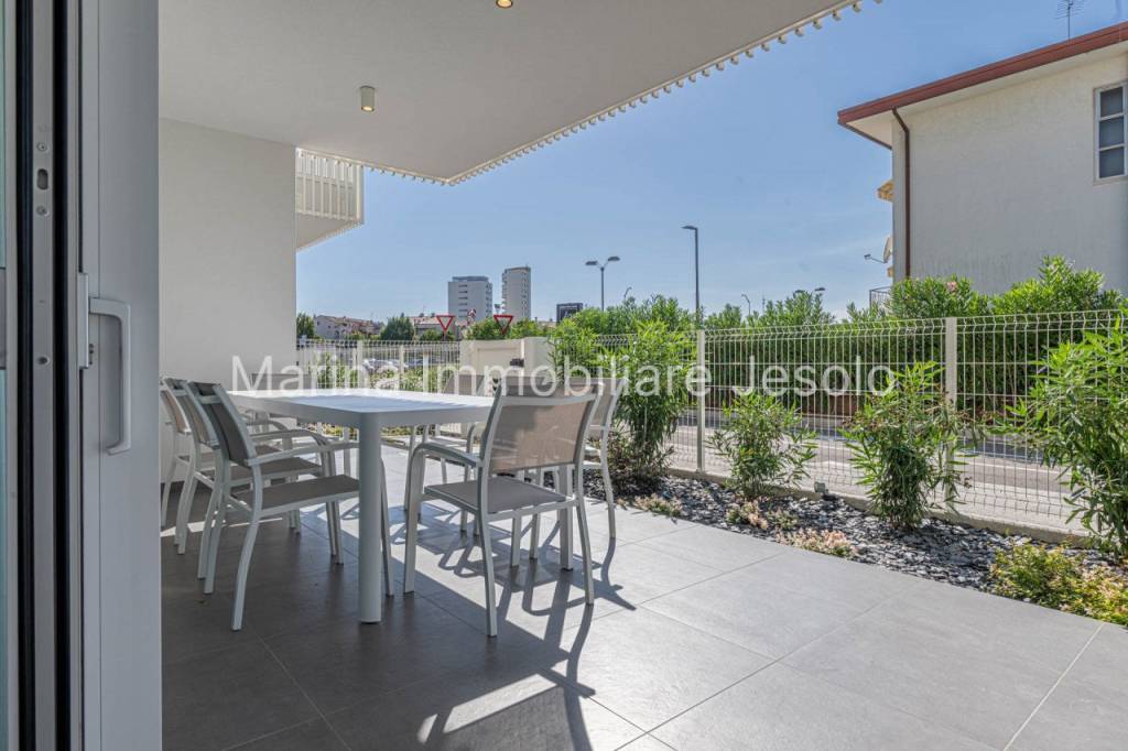 appartamento in vendita a Jesolo in zona Lido