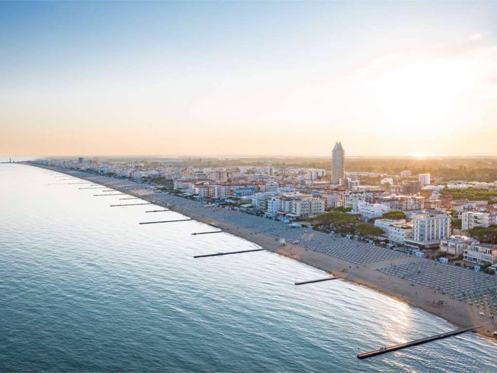 appartamento in vendita a Jesolo in zona Lido