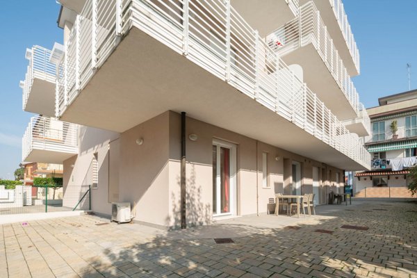 appartamento in vendita a Jesolo in zona Lido