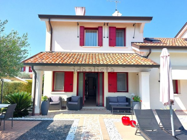 casa indipendente in vendita a Jesolo in zona Cason Fornaci