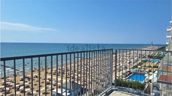 appartamento in vendita a Jesolo in zona Lido