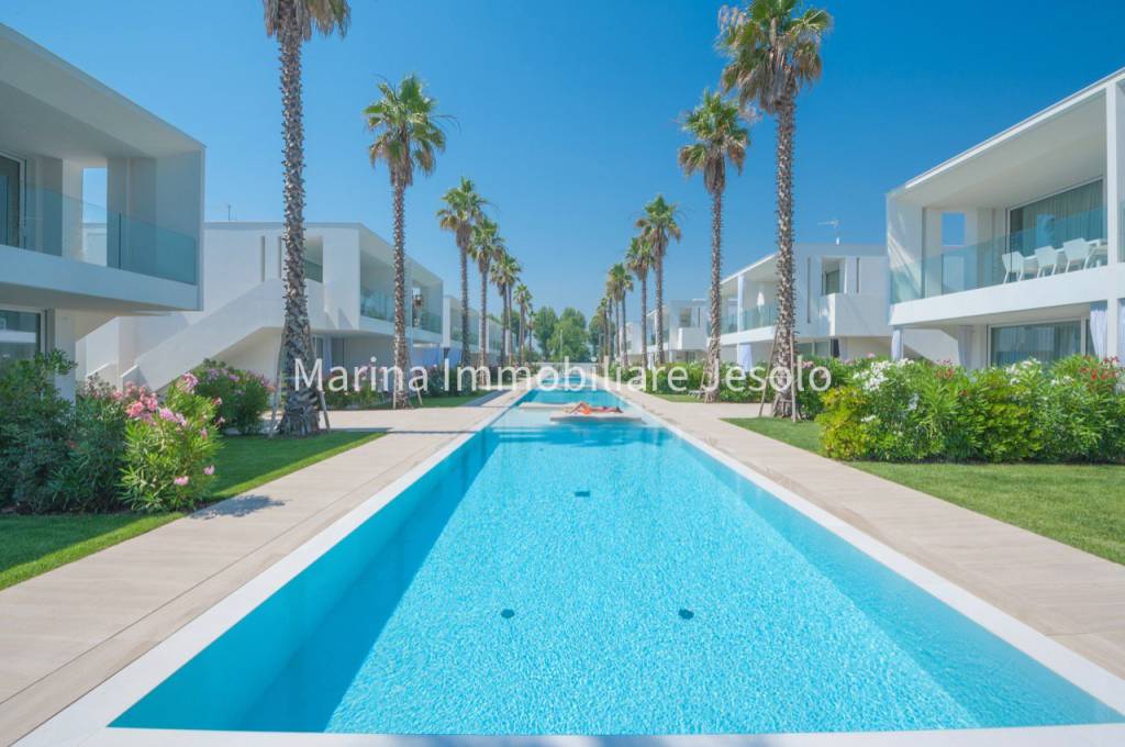 appartamento in vendita a Jesolo in zona Lido