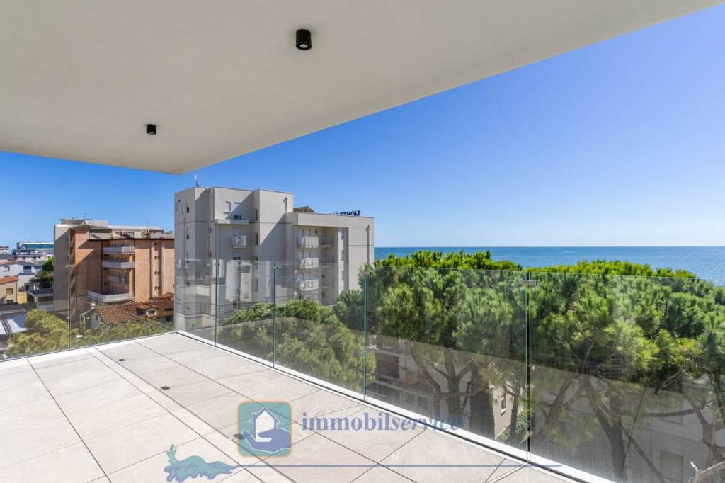 appartamento in vendita a Jesolo in zona Lido