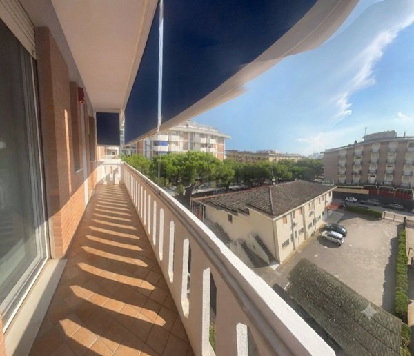 appartamento in vendita a Jesolo in zona Lido