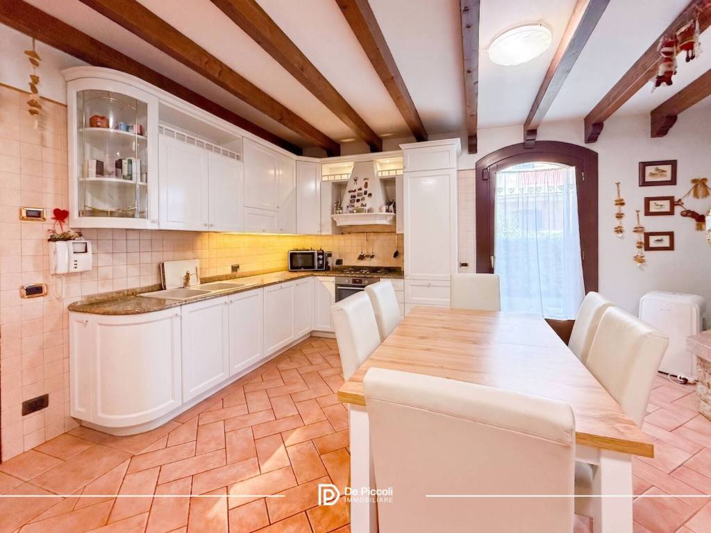 casa indipendente in vendita a Jesolo in zona Cason Fornaci