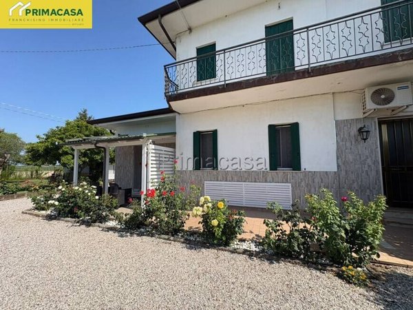 casa indipendente in vendita a Jesolo