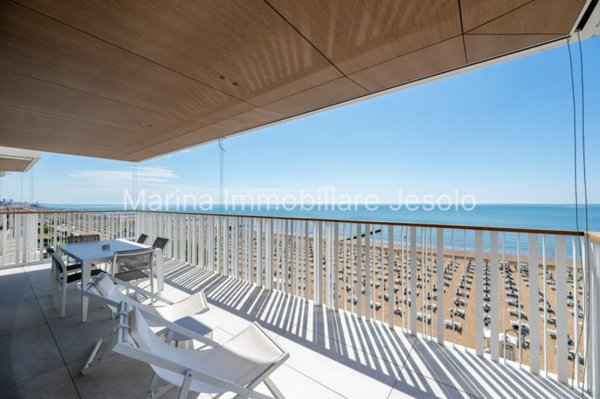 appartamento in vendita a Jesolo in zona Lido