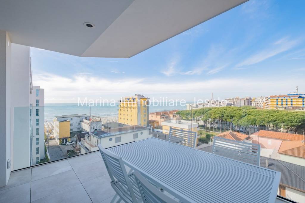 appartamento in vendita a Jesolo in zona Lido