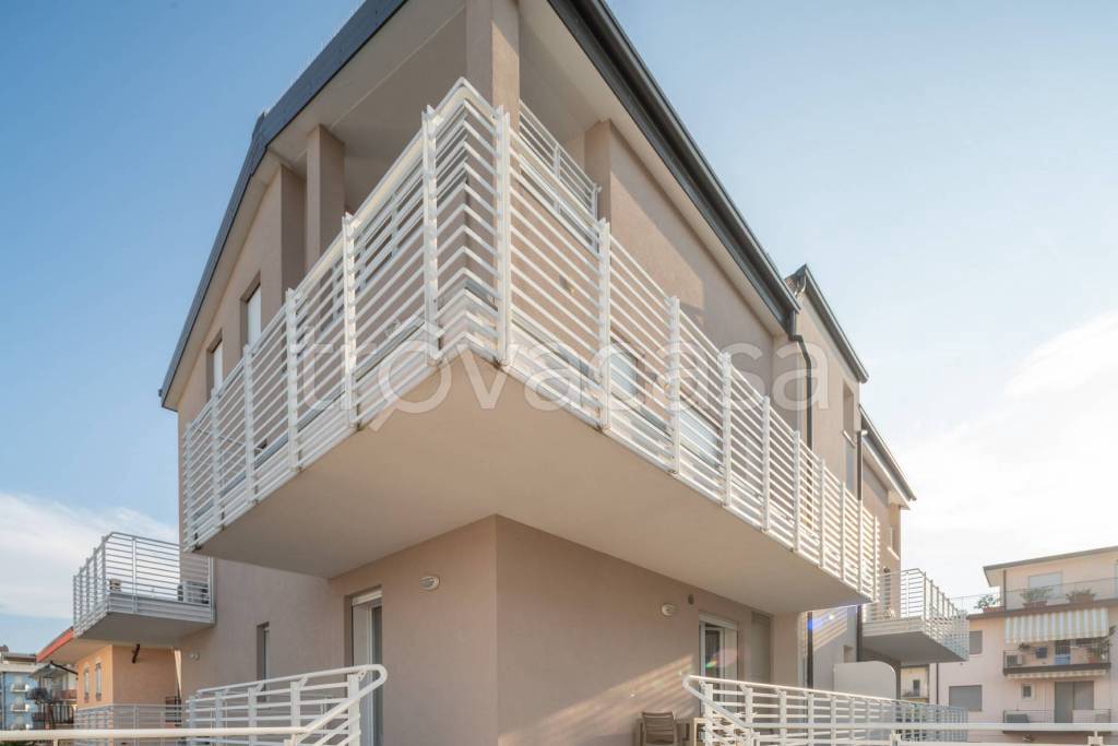 appartamento in vendita a Jesolo in zona Lido