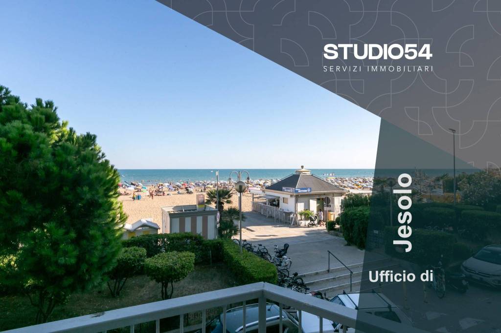 appartamento in vendita a Jesolo in zona Lido