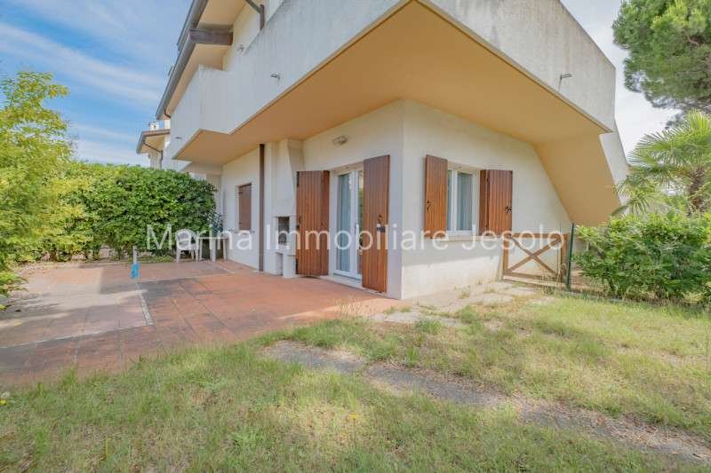 appartamento in vendita a Jesolo in zona Lido