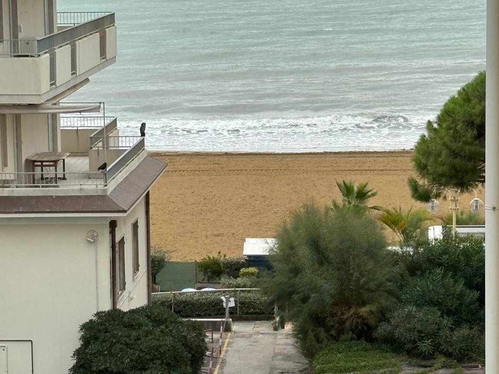 appartamento in vendita a Jesolo in zona Lido