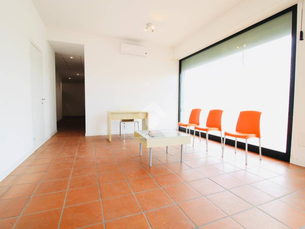 ufficio in vendita a Jesolo in zona Cason Fornaci