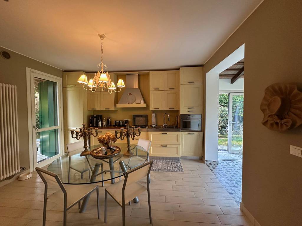 casa indipendente in vendita a Jesolo