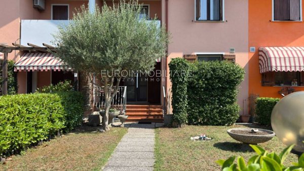 casa indipendente in vendita a Jesolo in zona Cason Fornaci