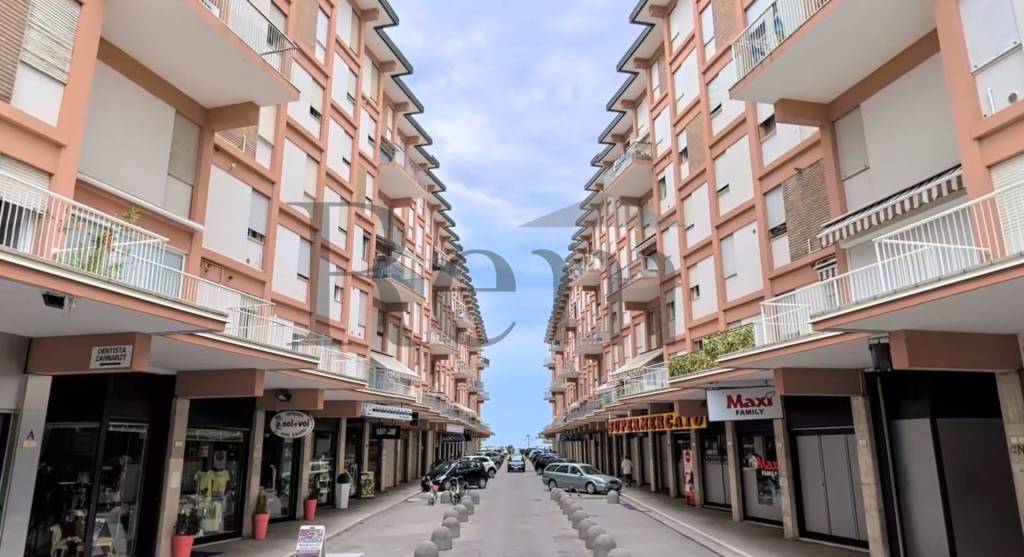 appartamento in vendita a Jesolo in zona Lido