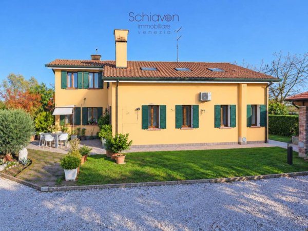 casa indipendente in vendita a Jesolo