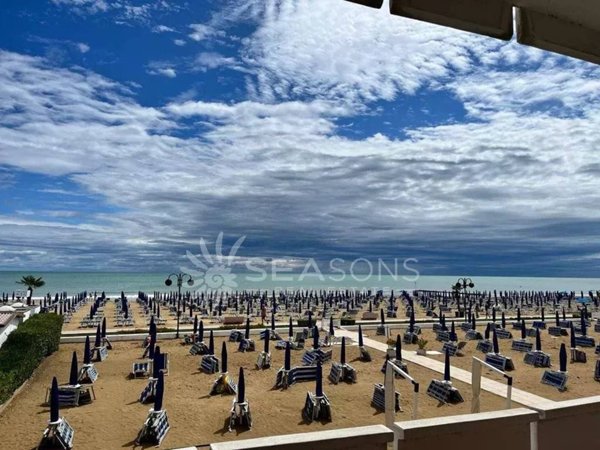 appartamento in vendita a Jesolo in zona Lido