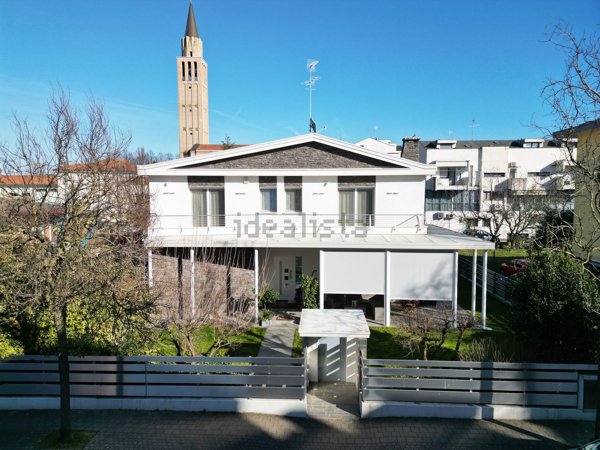 casa indipendente in vendita a Jesolo in zona Cason Fornaci