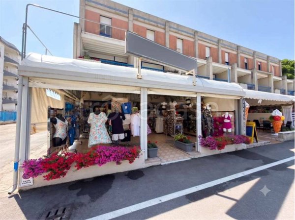 appartamento in vendita a Jesolo in zona Lido