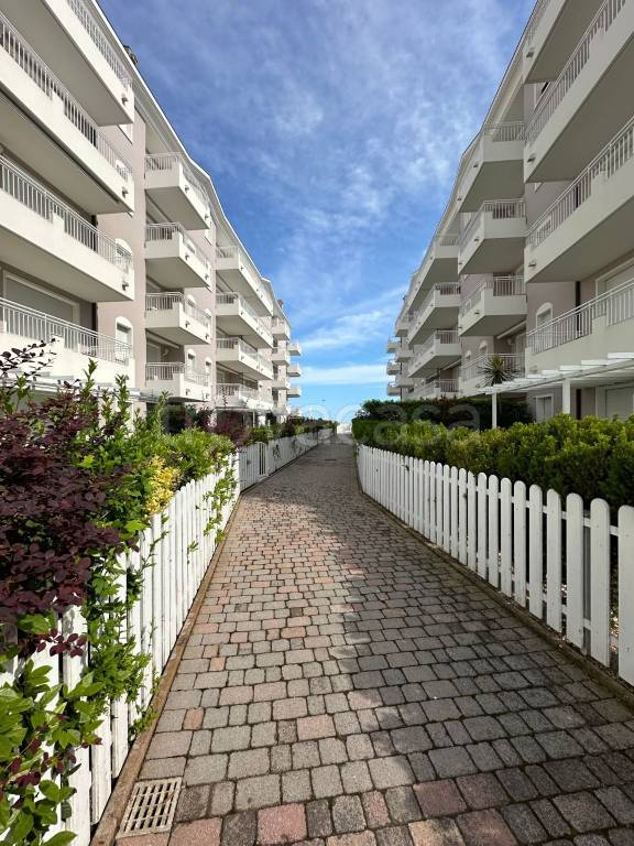 appartamento in vendita a Jesolo in zona Lido