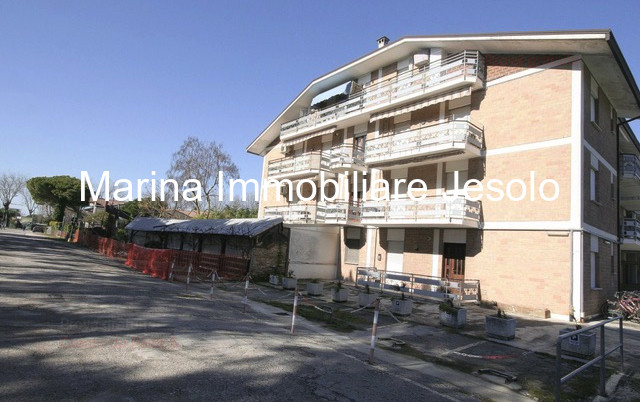appartamento in vendita a Jesolo in zona Lido