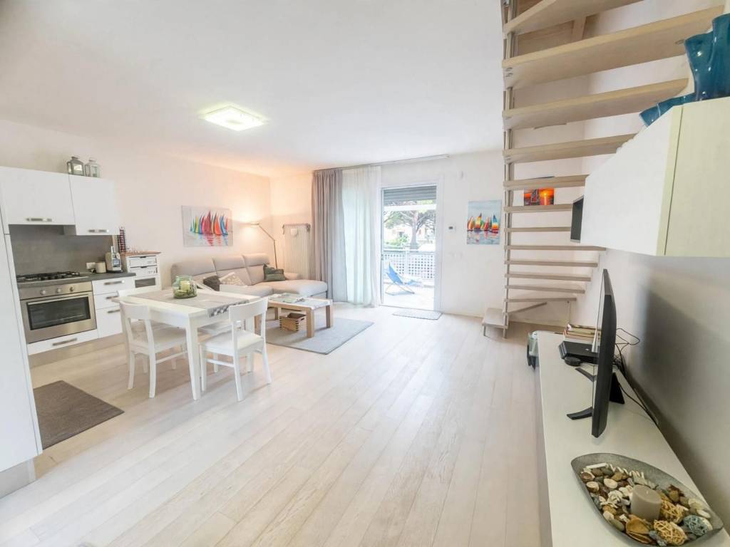 appartamento in vendita a Jesolo in zona Lido