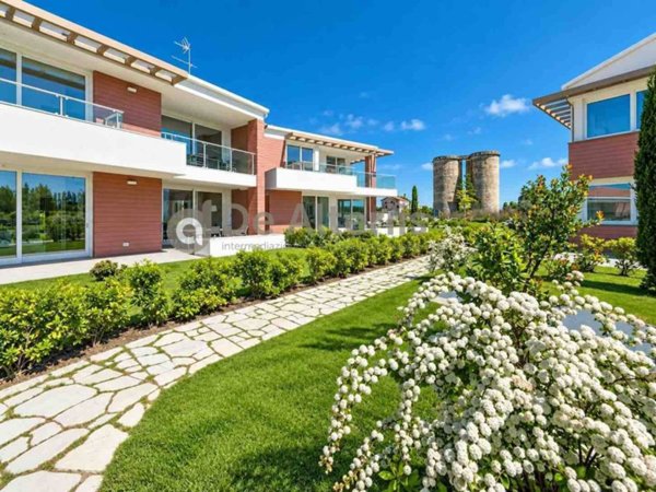 appartamento in vendita a Jesolo in zona Lido