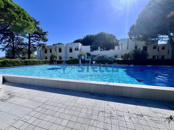 appartamento in vendita a Jesolo in zona Lido