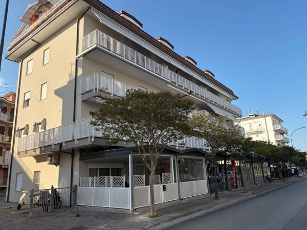 appartamento in vendita a Jesolo in zona Lido