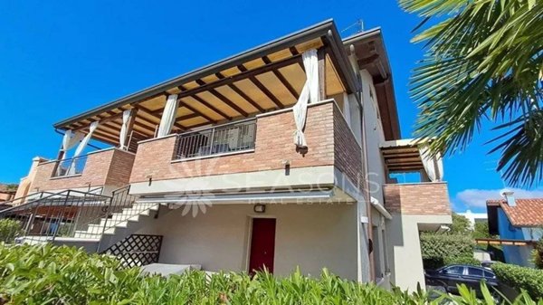 casa indipendente in vendita a Jesolo in zona Lido
