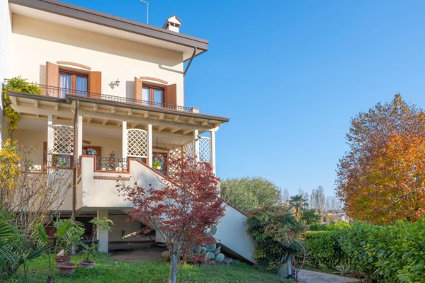 casa indipendente in vendita a Jesolo in zona Cortellazzo