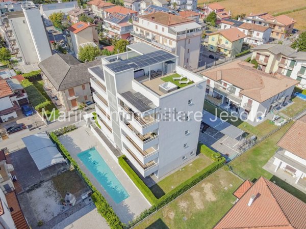 appartamento in vendita a Jesolo in zona Lido