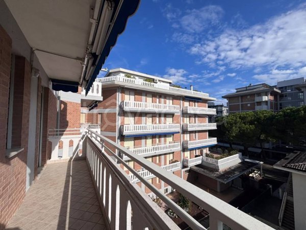 appartamento in vendita a Jesolo in zona Lido