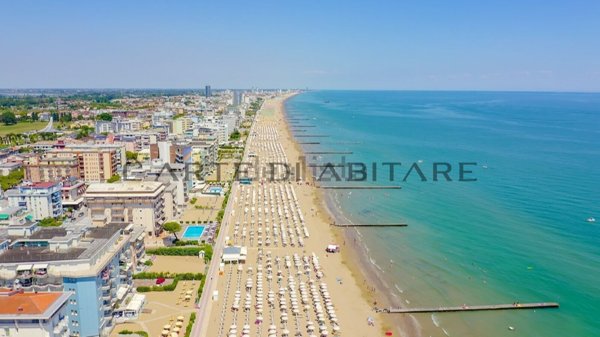 appartamento in vendita a Jesolo in zona Lido