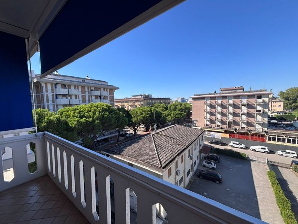 appartamento in vendita a Jesolo in zona Lido