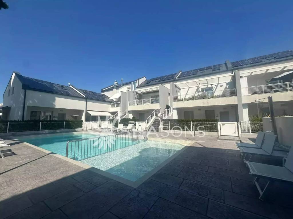 appartamento in vendita a Jesolo in zona Lido