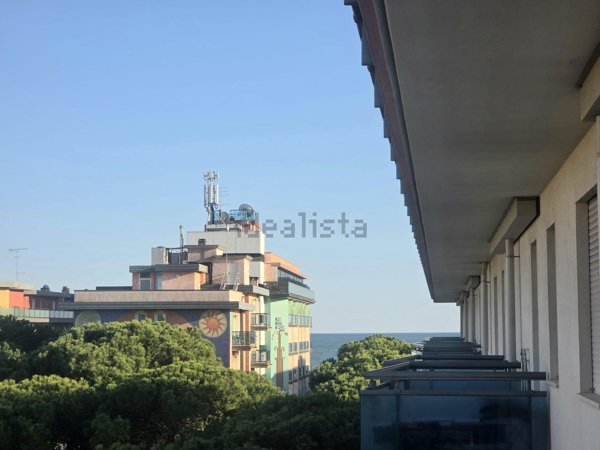 appartamento in vendita a Jesolo in zona Lido
