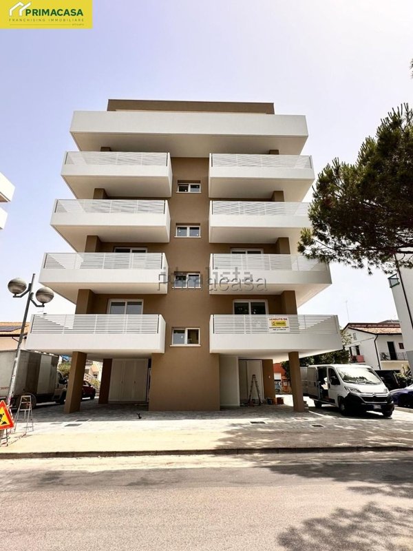 appartamento in vendita a Jesolo in zona Lido