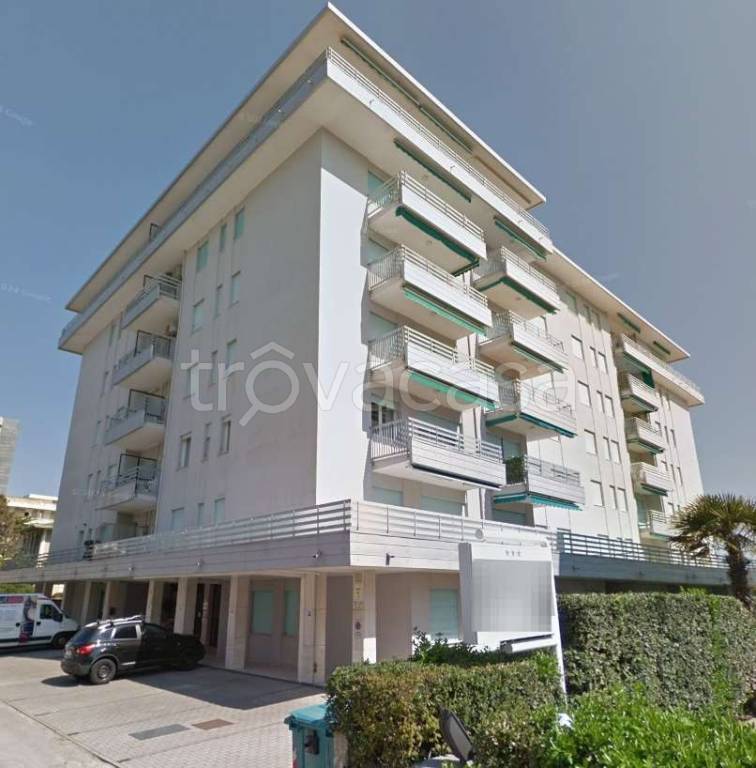 appartamento in vendita a Jesolo in zona Lido