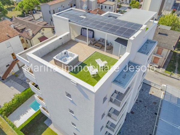 appartamento in vendita a Jesolo in zona Lido