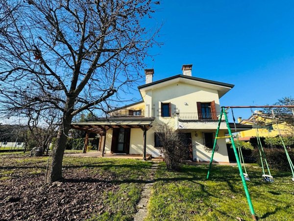 casa indipendente in vendita a Marcon